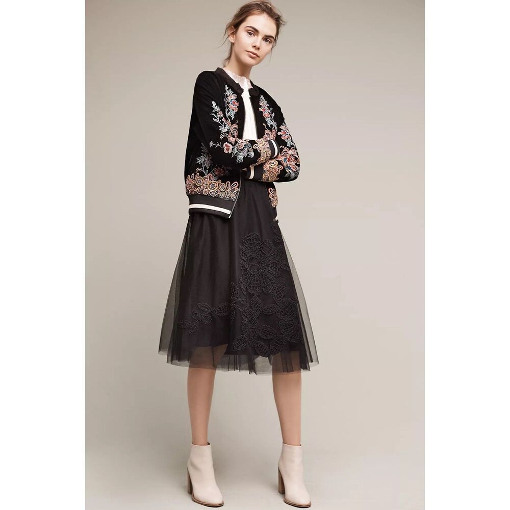 Anthropologie Maeve Fleurs du Nuit Embroidered Tulle Skirt Black Size Small EUC - Picture 2 of 13